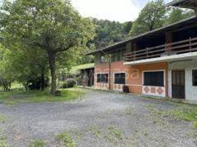 Villa Indipendente in affitto a Cellio con Breia, Piemonte