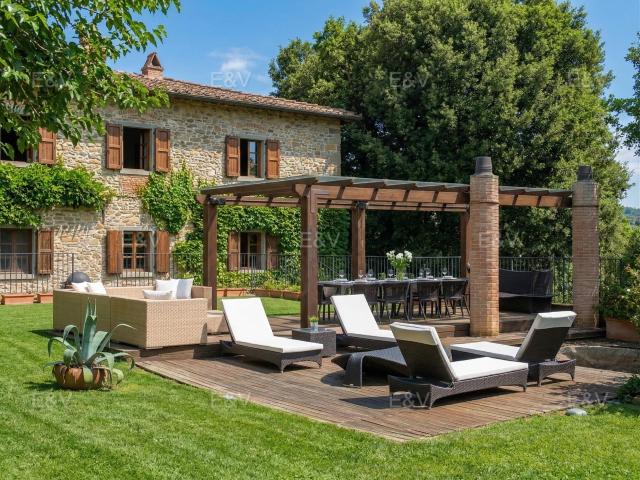 Casa in vendita a Subbiano, Toscana