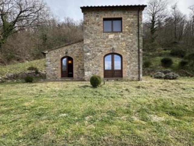 Terreno in vendita a Unione di Comuni Montani Colline del Fiora, Sorano