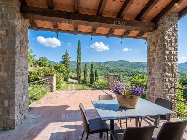 Casa in vendita a Passignano Sul Trasimeno, Umbria