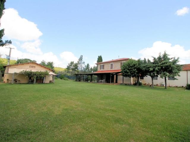 Rustico in vendita a Monteverdi Marittimo, Toscana