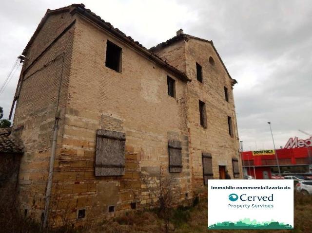 Rustico in vendita a Baraccola Ovest, Marche