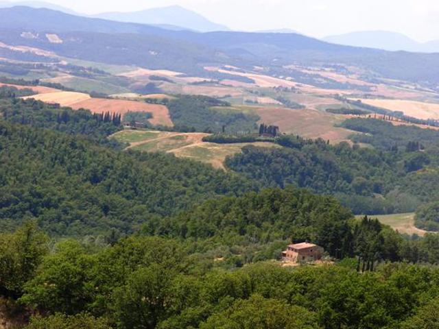 Rustico in vendita a Asciano Scalo, Asciano