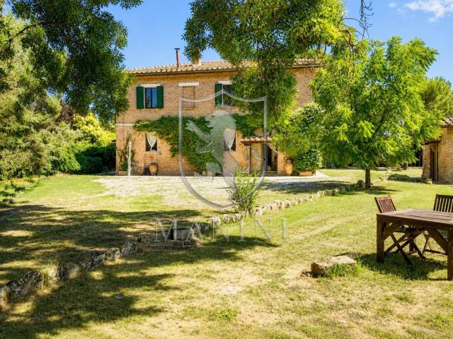 Rustico in vendita a Asciano, Toscana