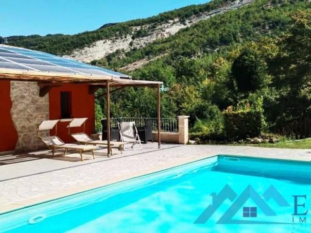 Rustico in vendita a Marche, Ascoli Piceno