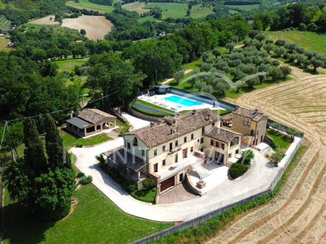 Casa in vendita a Marche, Macerata