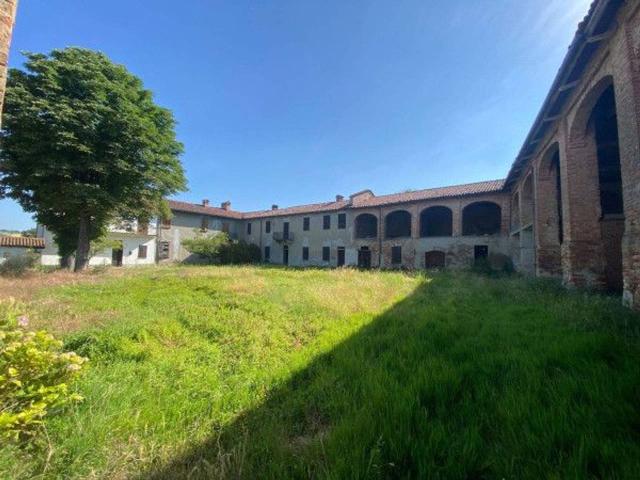 Rustico in vendita a Piemonte, Asti