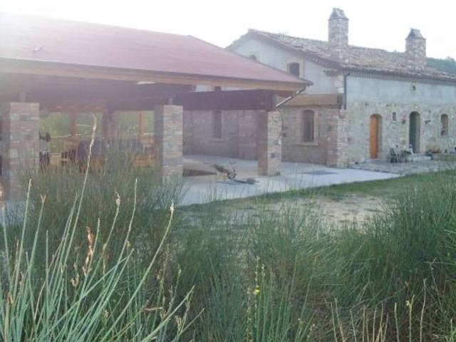 Rustico in vendita a Campobasso, Molise