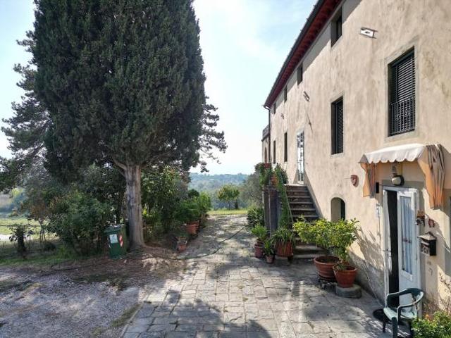 Terreno in vendita a Capannori, Toscana
