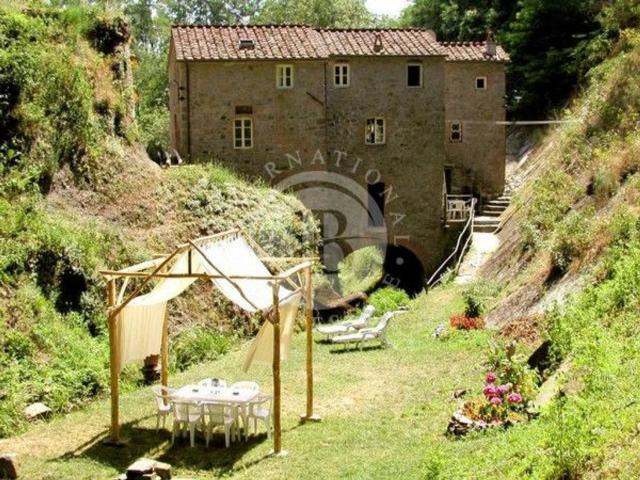 Rustico in vendita a Paganico, Capannori