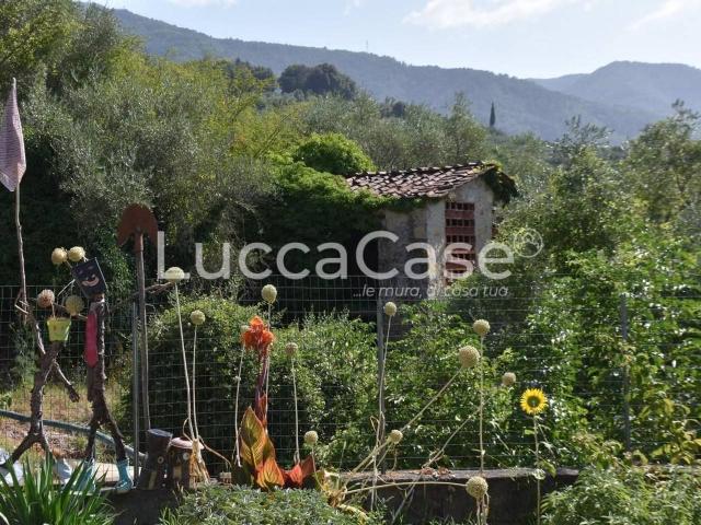 Rustico in vendita a Capannori, Toscana