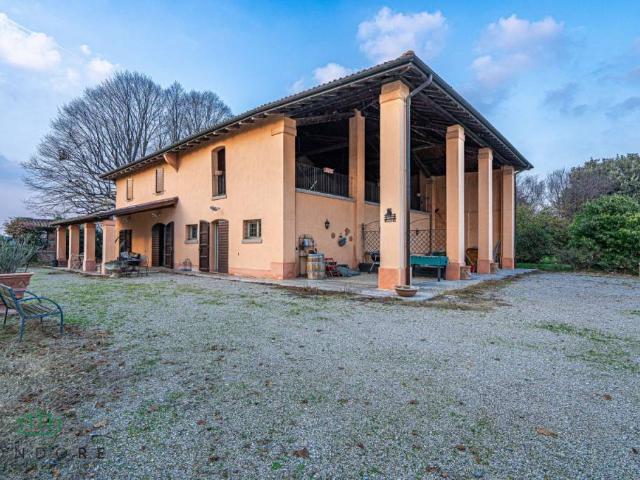 Rustico in vendita a Via Larga, Castel Guelfo di Bologna