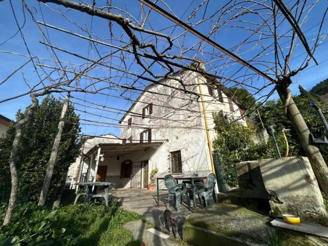 Terreno in vendita a Castelnuovo Magra, Liguria