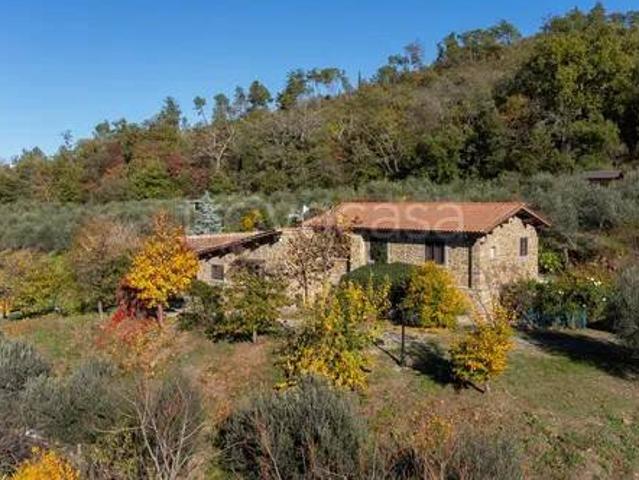 Rustico in vendita a Castiglion Fiorentino, Toscana