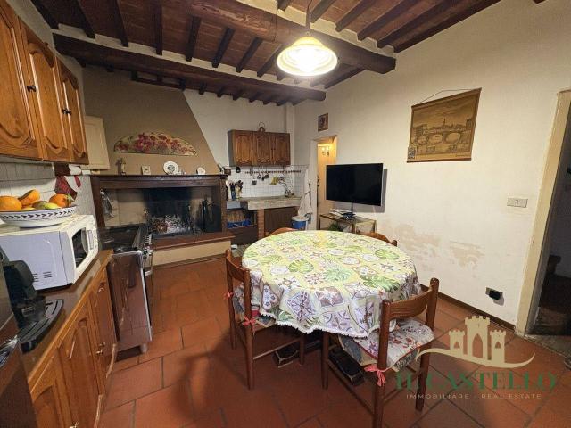 Rustico in vendita a Petrignano, Gioiella