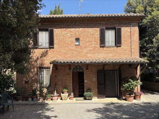 Rustico in vendita a Petrignano, Gioiella