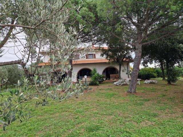 Rustico in vendita a Cecina, Toscana