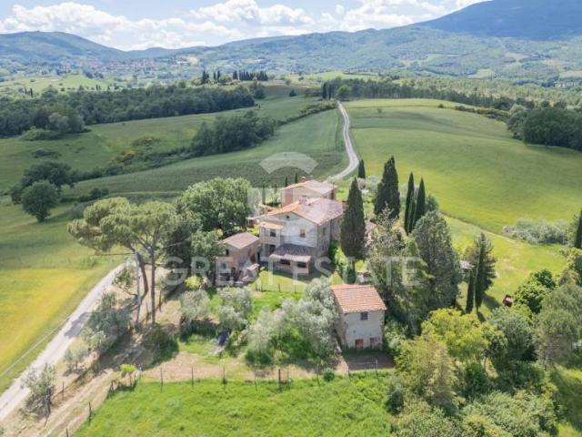 Rustico in vendita a Cetona, Toscana