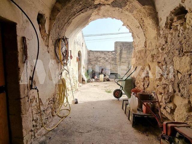 Rustico in vendita a Chiaramonte Gulfi, Sicilia