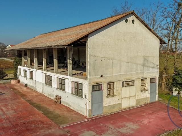Rustico in vendita a Falcettini, Chieri