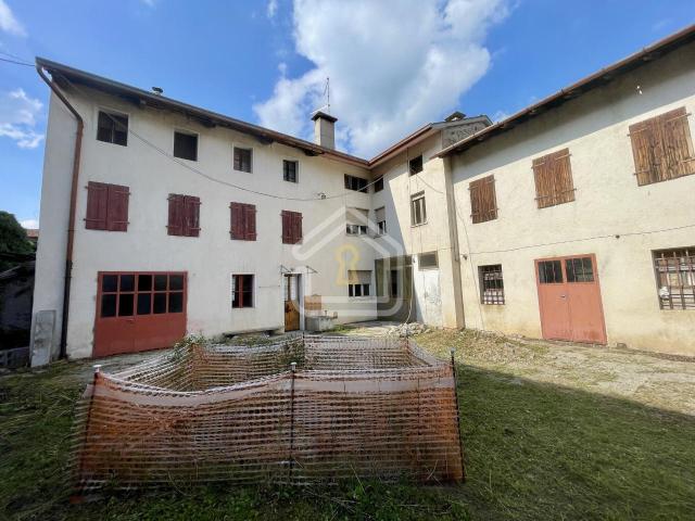 Rustico in vendita a Codroipo, Friuli-Venezia Giulia