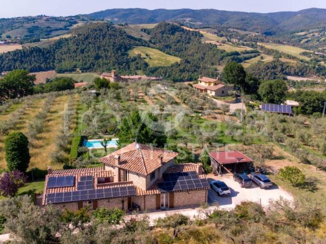 Rustico in vendita a Collazzone, Umbria