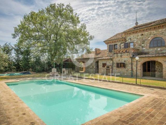 Rustico in vendita a Cortona, Toscana