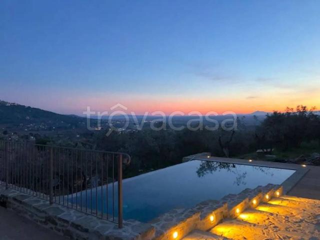 Rustico in vendita a Tavarnelle-Sant'Eusebio, Cortona