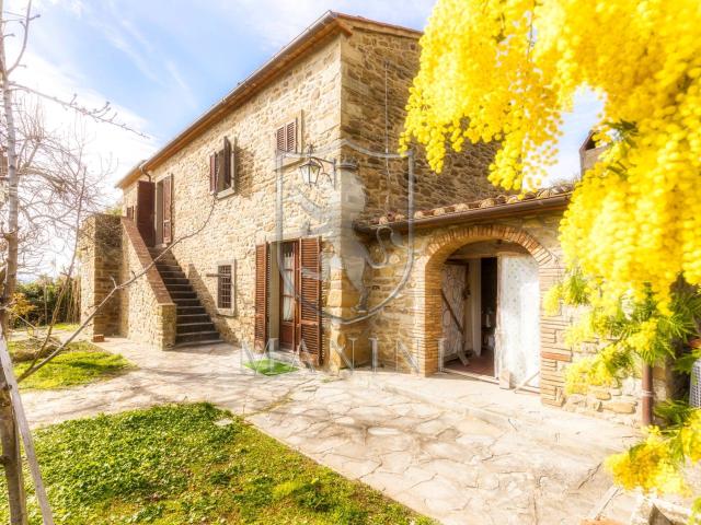 Rustico in vendita a Cortona, Toscana