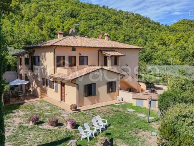 Rustico in vendita a Casa Maggi, Giano dell'Umbria