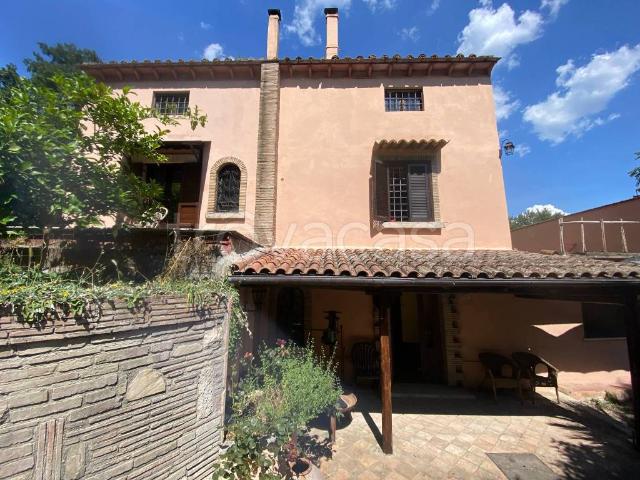 Rustico in vendita a Giove, Umbria
