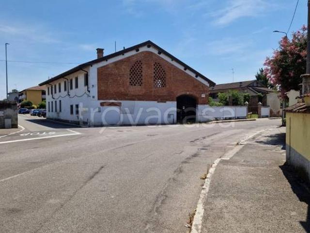 Rustico in vendita a Gravellona Lomellina, Lombardia