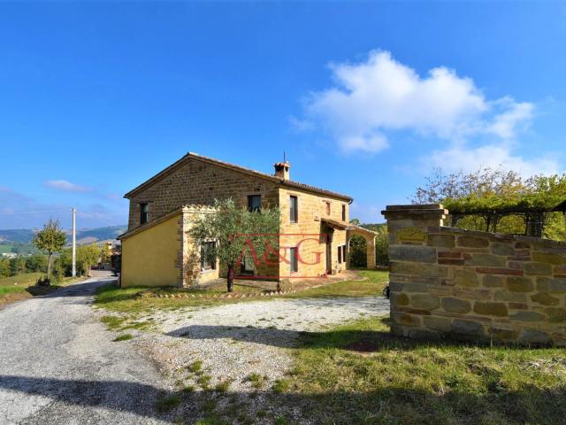 Rustico in vendita a Marche, Macerata