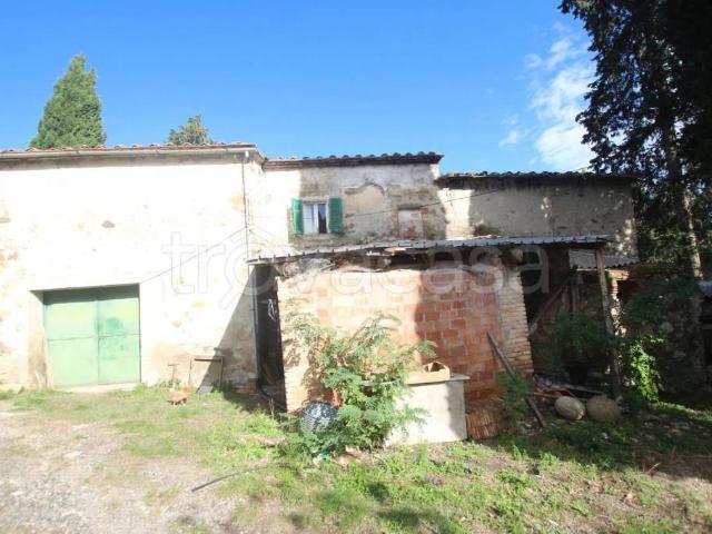 Rustico in vendita a Lajatico, Toscana
