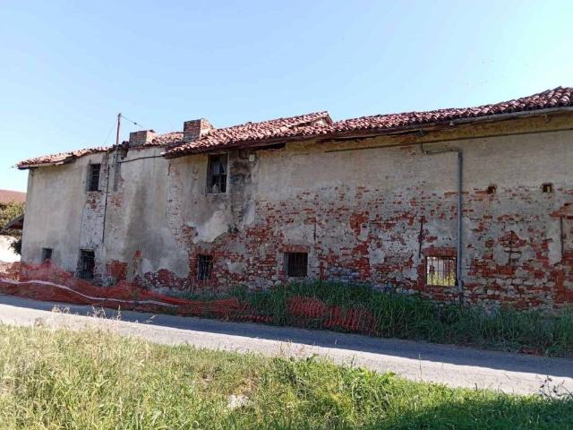 Rustico in vendita a Levaldigi, Savigliano
