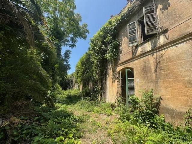 Terreno in vendita a Livorno, Toscana
