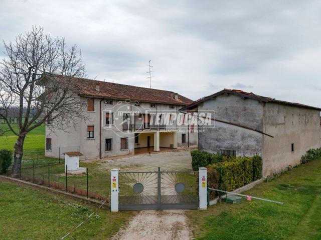 Rustico in vendita a Castel Venzago, Lonato