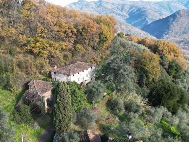 Terreno in vendita a Lucca