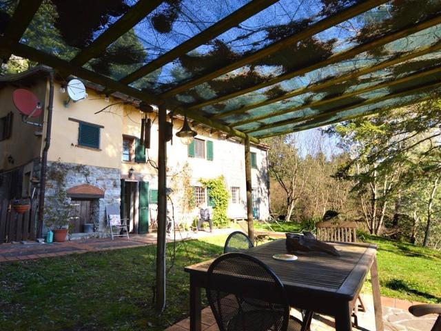 Rustico in vendita a Bagni Di Lucca Ponte, Toscana