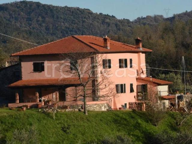 Rustico in vendita a Bagni Di Lucca Ponte, Toscana
