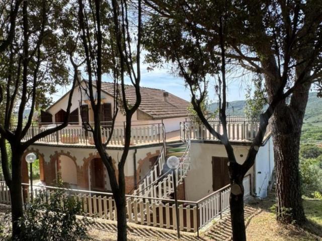 Rustico in vendita a Massa Marittima, Toscana