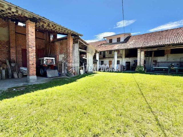 Rustico in vendita a Monastero, Piemonte