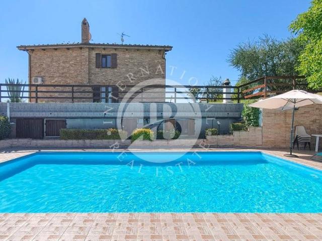 Rustico in vendita a Montalto delle Marche, Ascoli Piceno