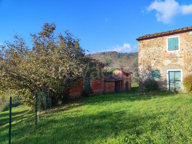 Rustico in vendita a Montecatini Terme, Toscana