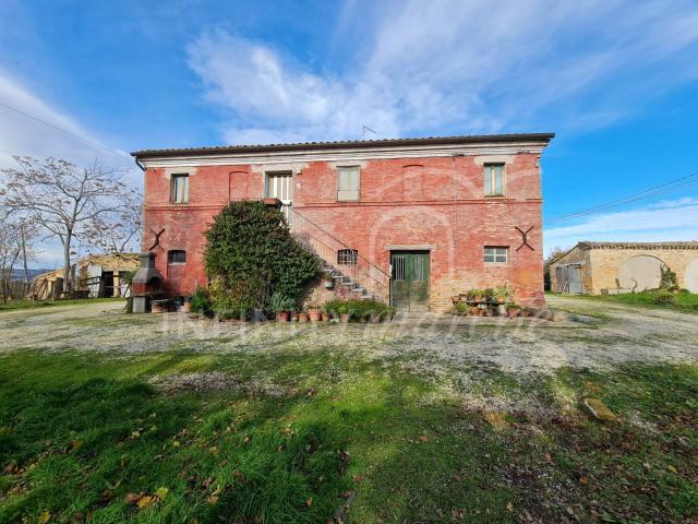 Casa in vendita a Marche, Macerata