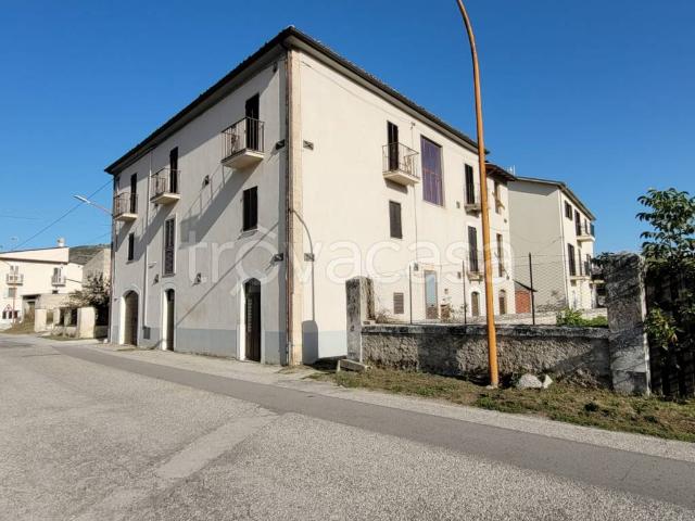 Rustico in vendita a Navelli, Abruzzo