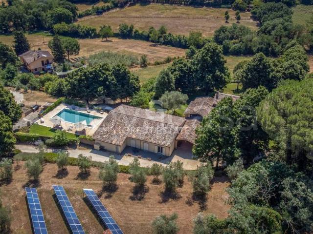 Rustico in vendita a Orvieto, Umbria