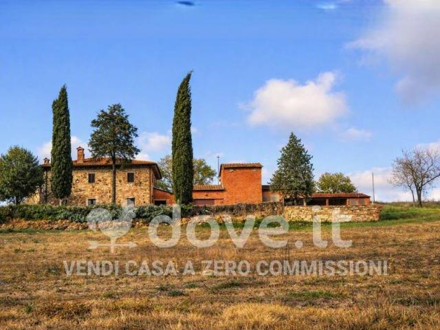 Rustico in vendita a Paciano, Umbria