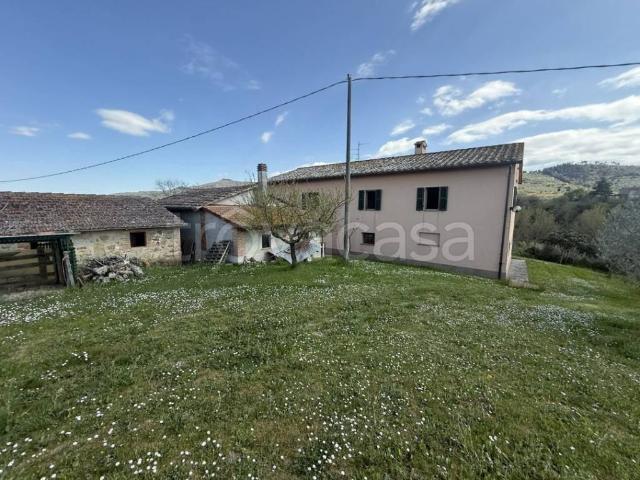 Rustico in vendita a Caselle, Paciano