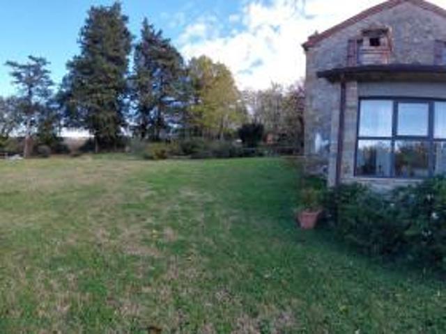 Rustico in vendita a Passignano sul Trasimeno, Perugia
